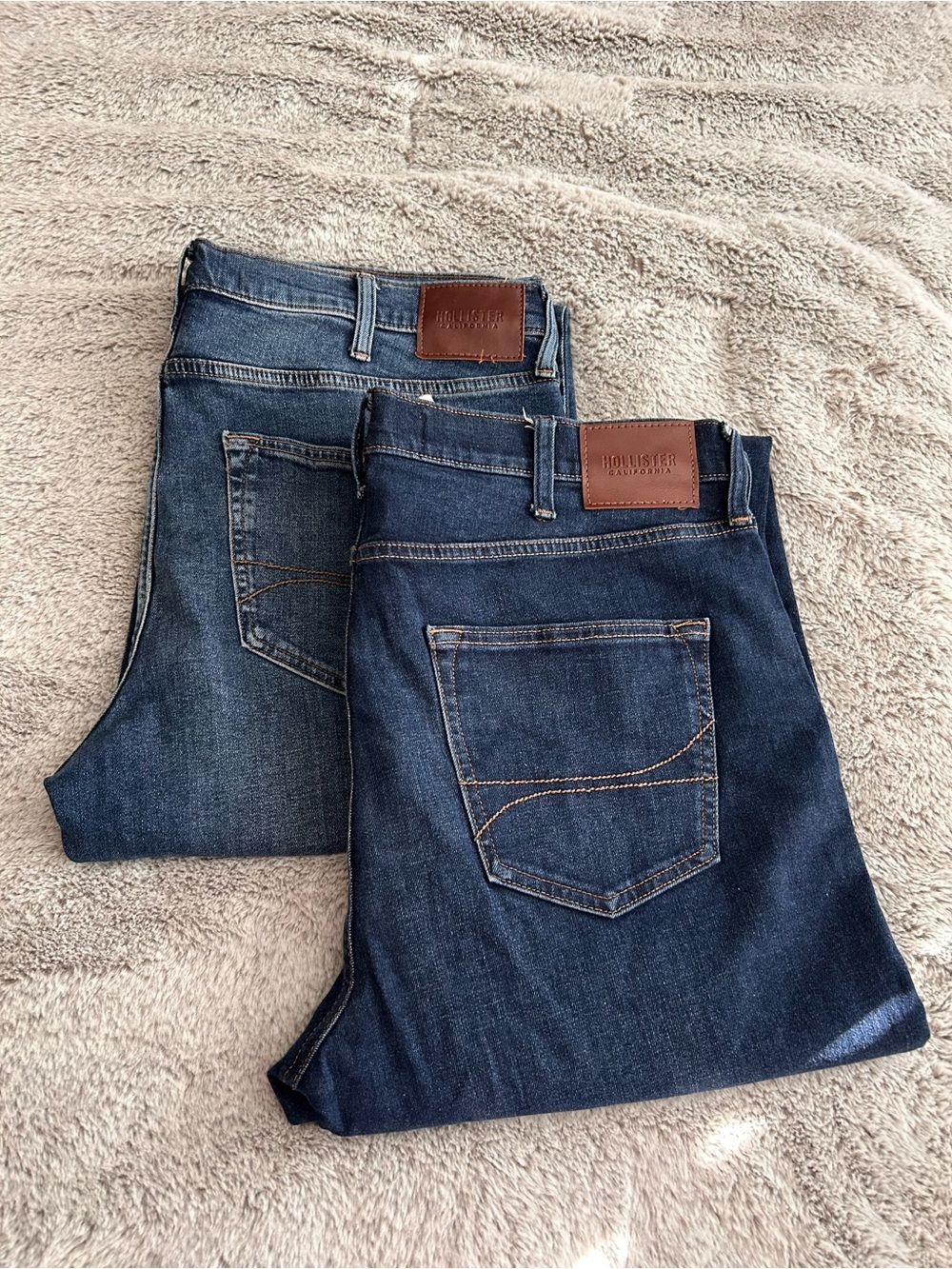 Hollister Men's Dark Blue Denim Jeans - Boot & Straight